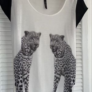 Beautiful blouse 🐾